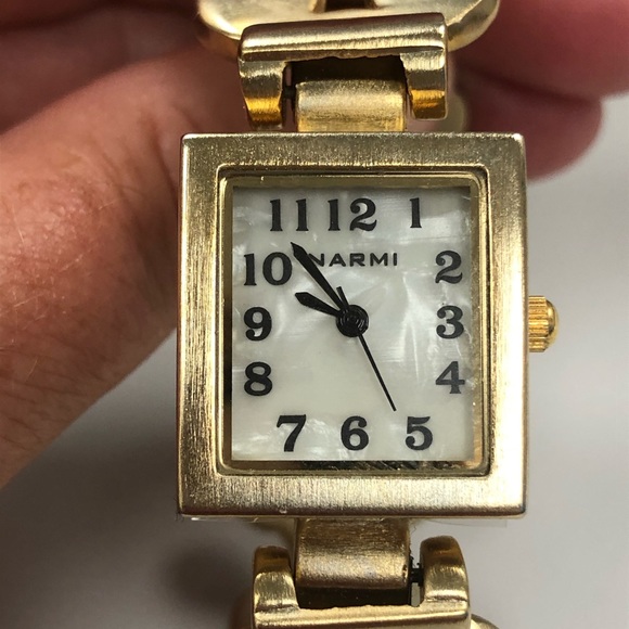 Brushed gold tone puzzle piece cuff bracelet - Picture 3 of 5